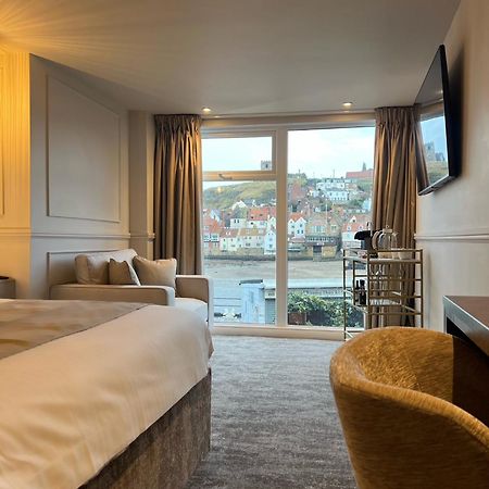 Number 3 Pier Road Suites Whitby Esterno foto